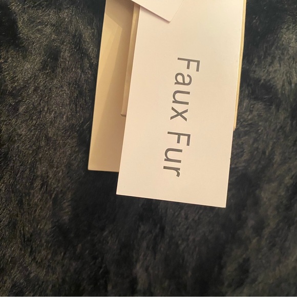 Elie Elegant Black Faux Fur Jacket - Picture 8 of 10